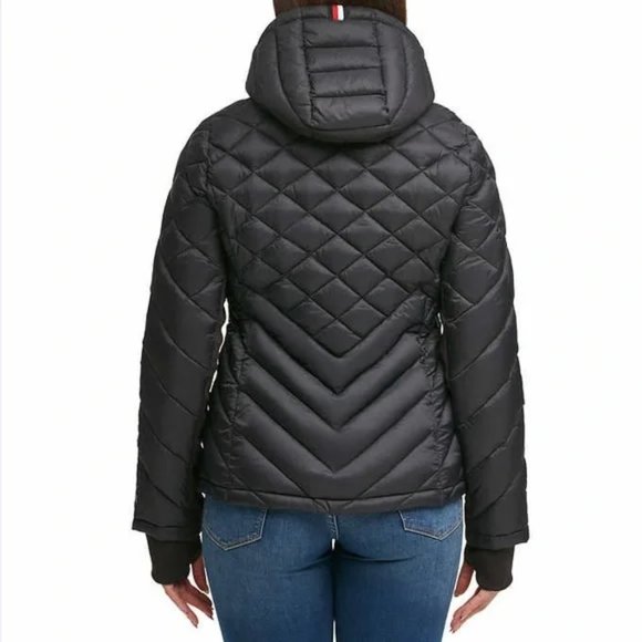 *~* Tommy Hilfiger Black Quilted Jacket ~ Medium Puffer Coat  FALL - Picture 7 of 11